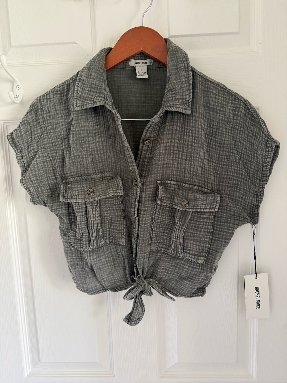 NWT Rachel Paige distressed crop button up tie blouse